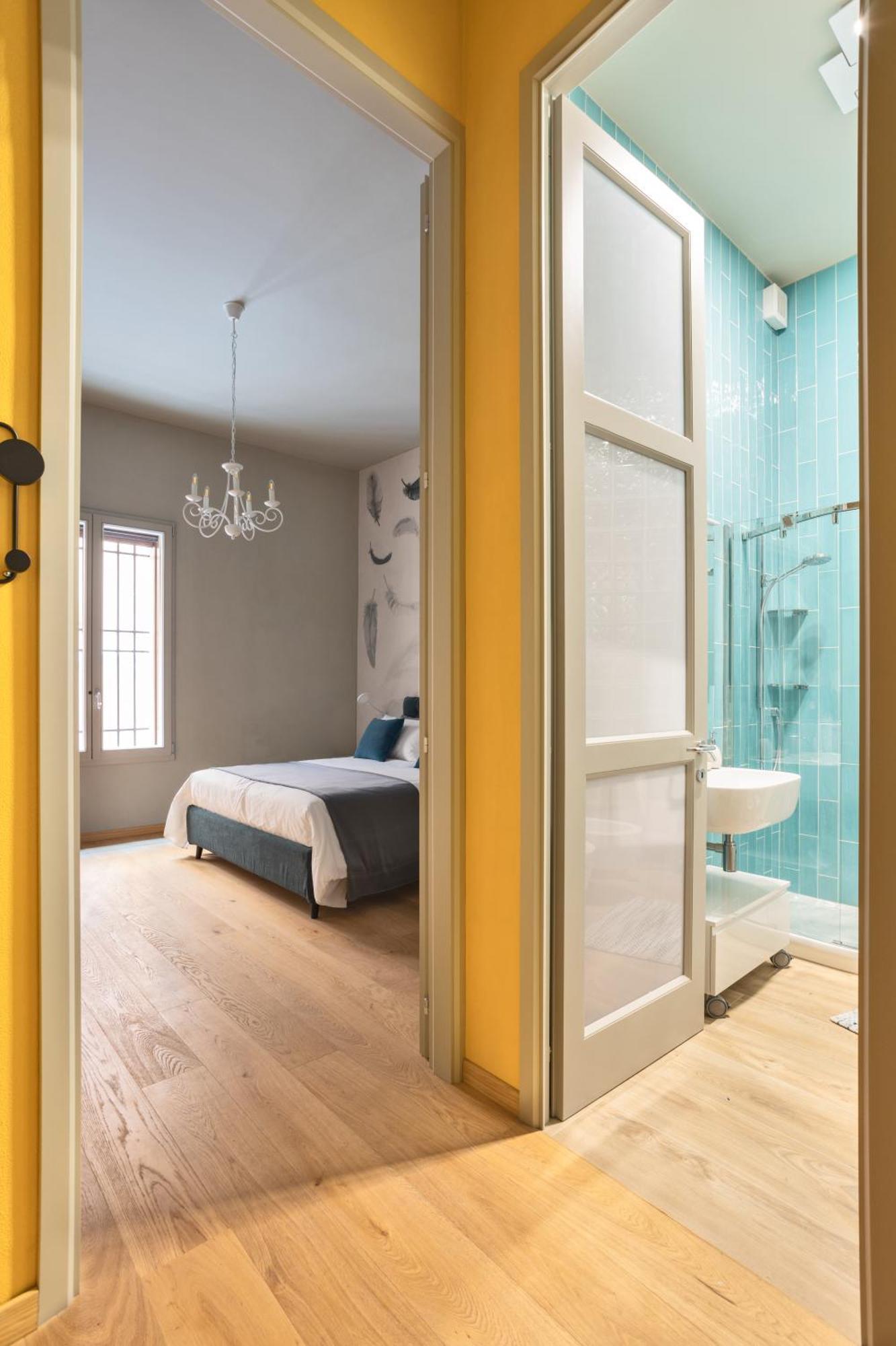 Central And Comfy Apartment Free Netflix And Disney Plus โบโลญญา ภายนอก รูปภาพ