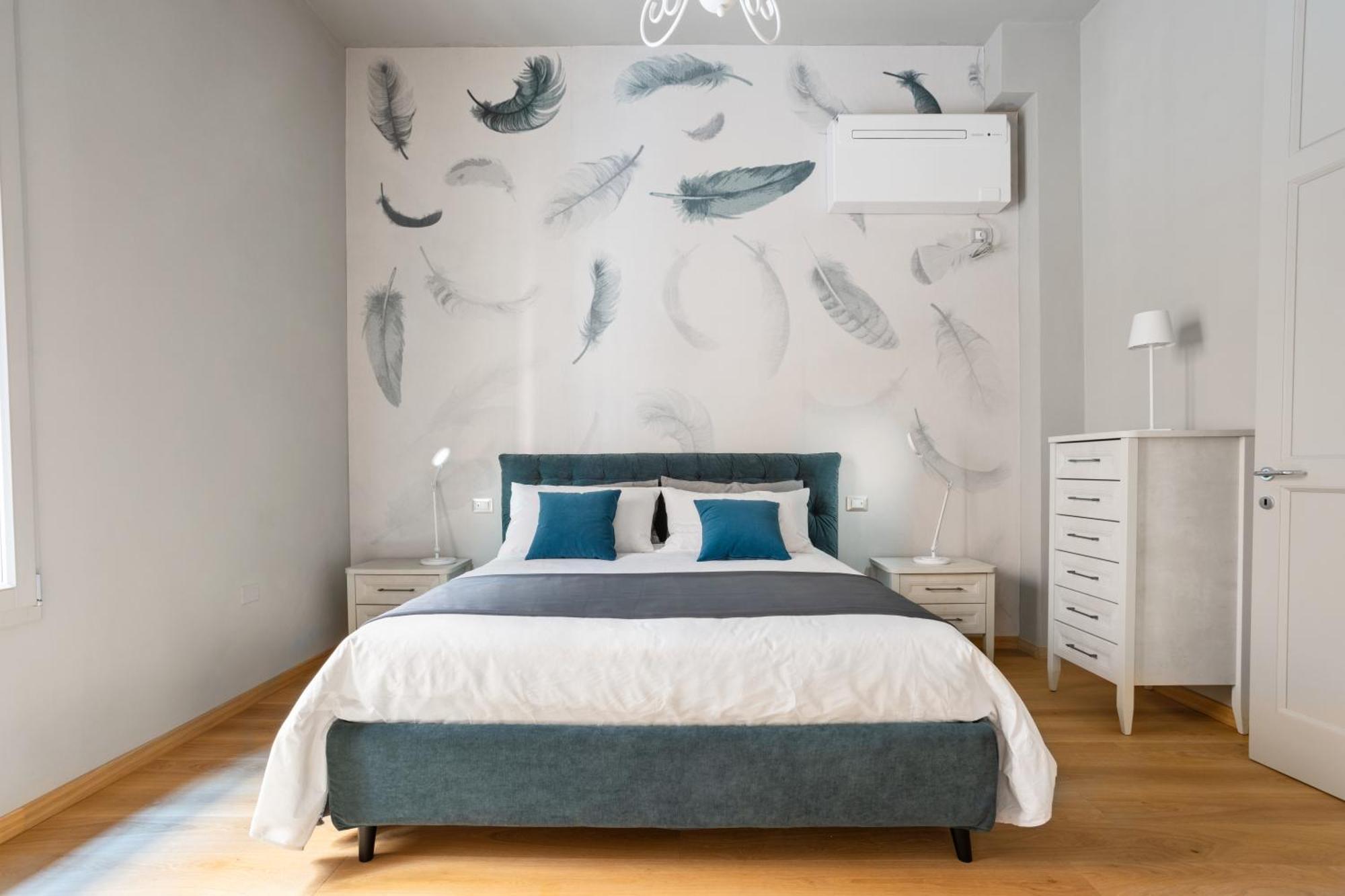 Central And Comfy Apartment Free Netflix And Disney Plus โบโลญญา ภายนอก รูปภาพ